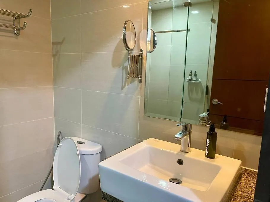 Zen 1Br One Uptown Bgc W/ Netflix, Pool & Gym Apartment Manila