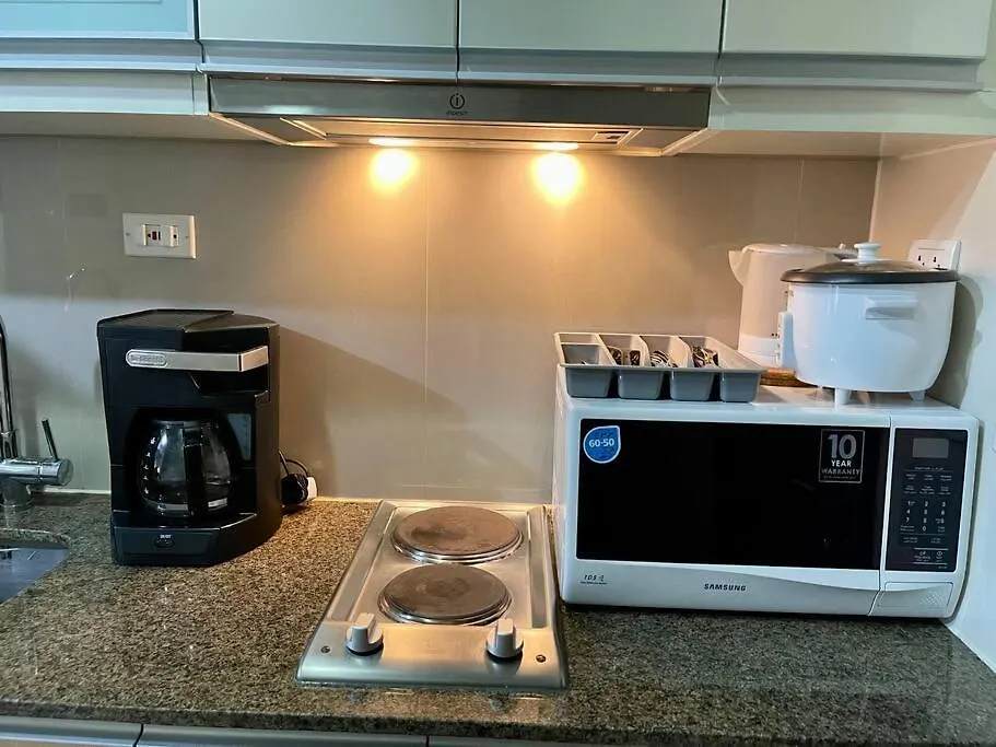 Zen 1Br One Uptown Bgc W/ Netflix, Pool & Gym Apartment Manila 0*,